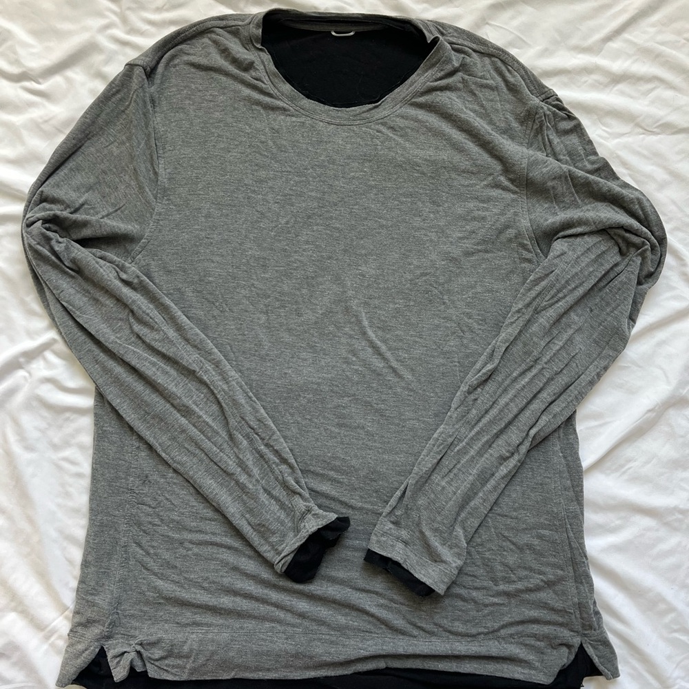 Kit Ace Gray and Black Layered Crew Neck Top Men’s XL
